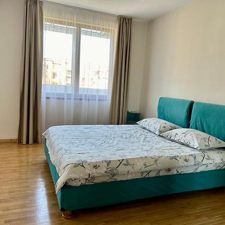 Fenix 2 Bedroom Apartment Varna Center Экстерьер фото