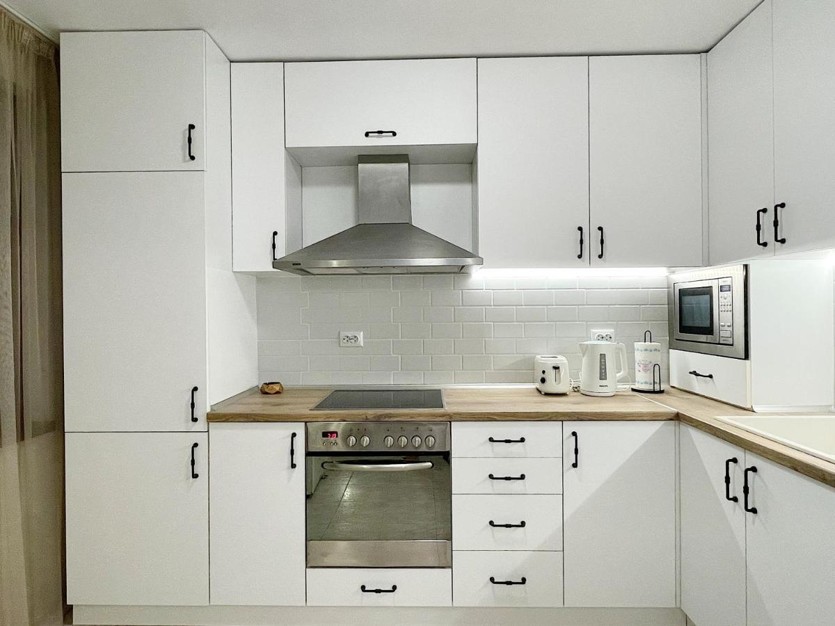 Fenix 2 Bedroom Apartment Varna Center Экстерьер фото